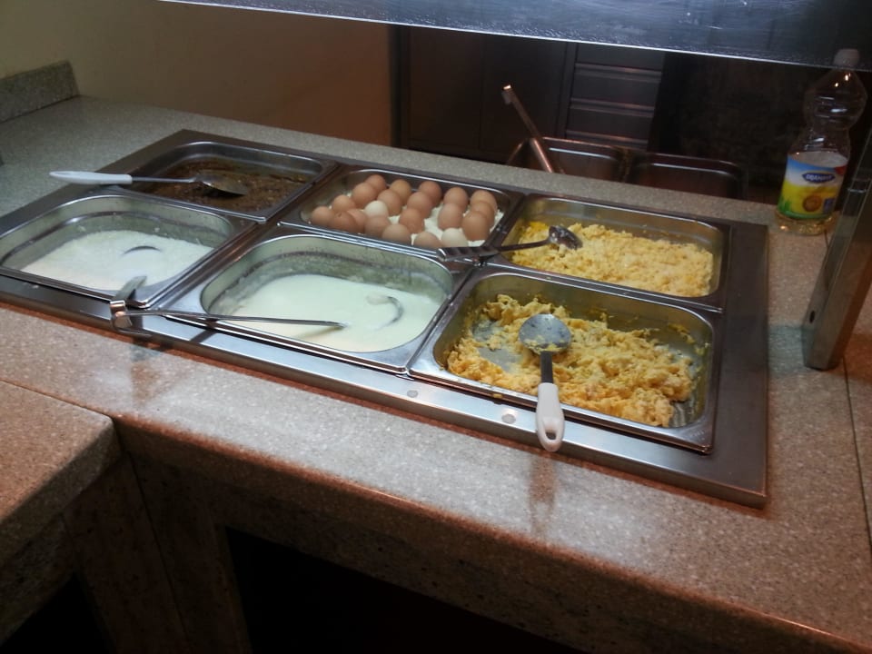 Frühstück! Iberostar Waves Bellevue