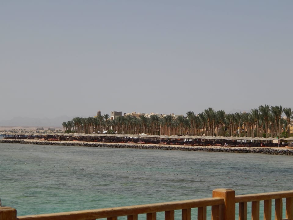 Vom Steg richtung Hotel Strand Grand Makadi