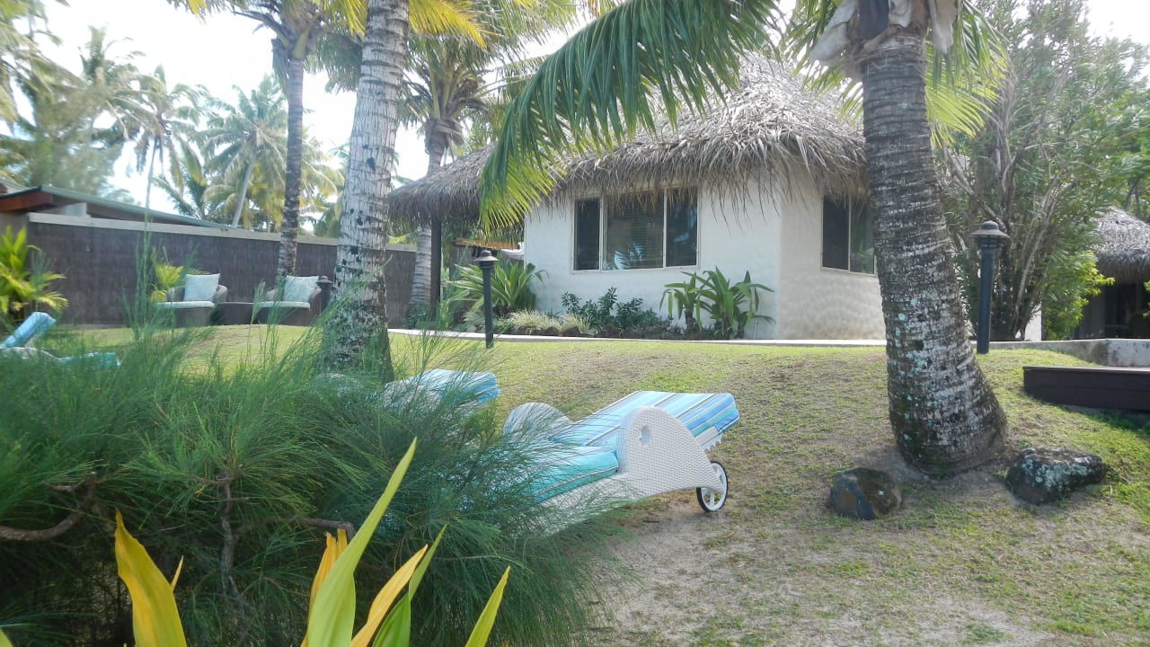 Unser Bungalow vom Strand aus Royale Takitumu Villas