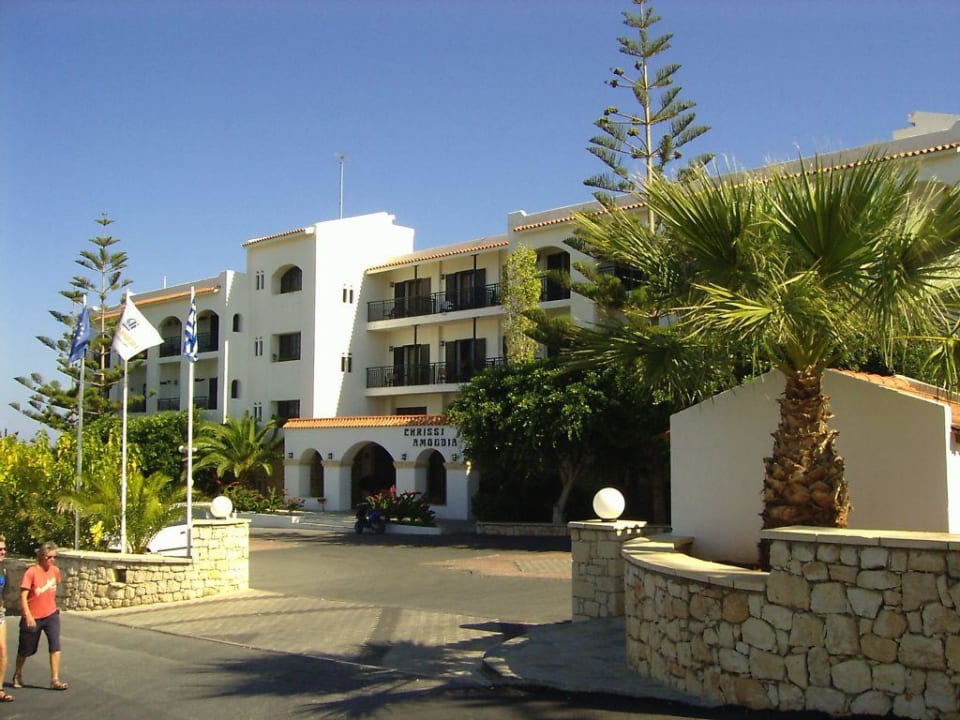 Hoteleinfahrt TUI SUNEO Chrissi Amoudia