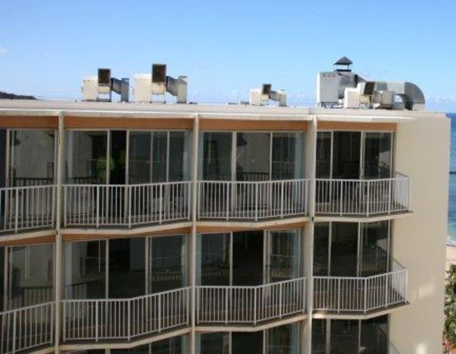 Zimmer ab Etage 20 mit Klimaanlage gegenüber Hotel Aston Waikiki Beach