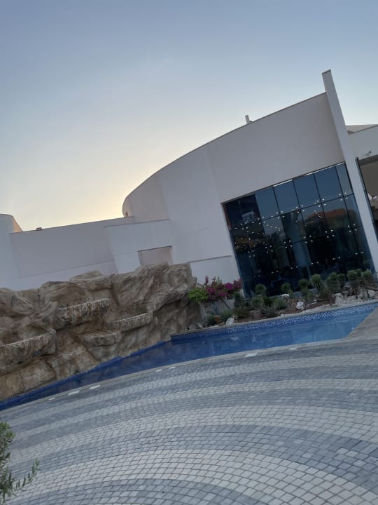 Außenansicht Malikia Resort Abu Dabbab