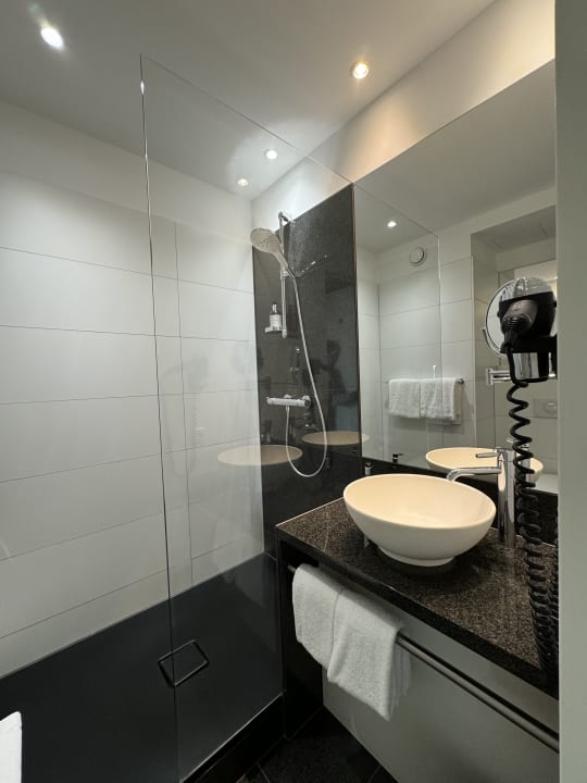 Zimmer Motel One Freiburg