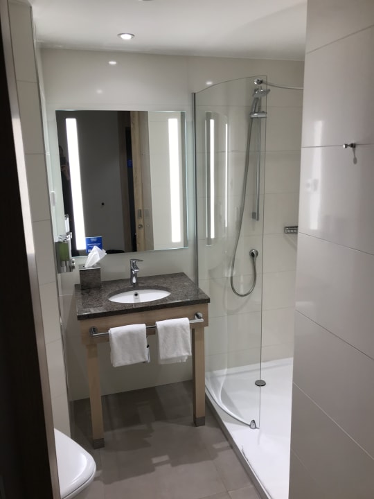 Zimmer Hampton By Hilton Frankfurt Airport