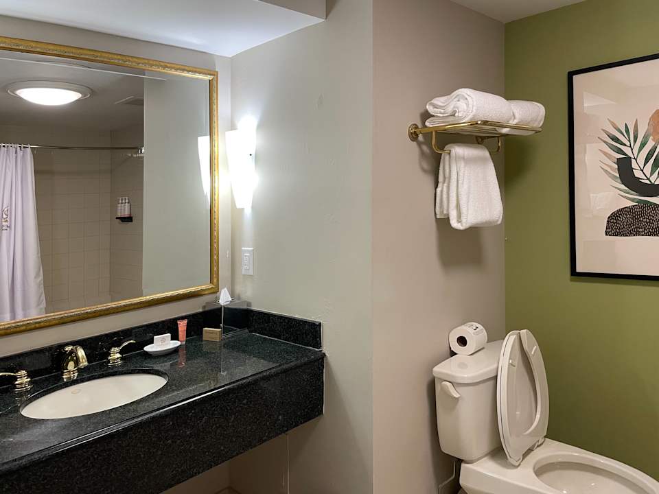 Zimmer Riverside Hotel