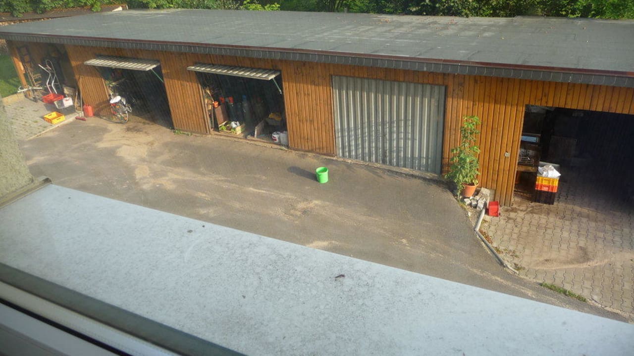 Blick aus dem Zimmer auf den Hof Hotel Jägerheim Ützdorf