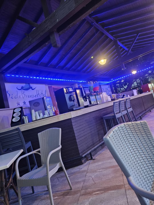 Gastro Side Breeze Hotel