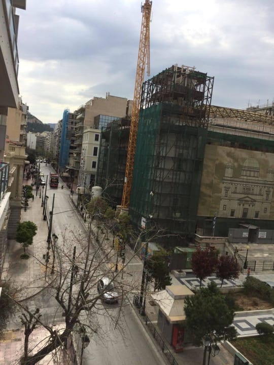 Widok na ulicę przed hotelem Best Western Hotel Pythagorion