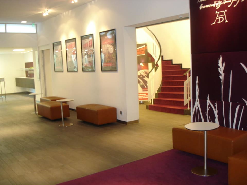 Lobby Hotel Mercure Congress an der Messe