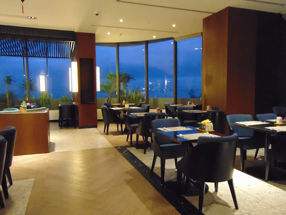 Gastro Hilton Garden Inn Da Nang