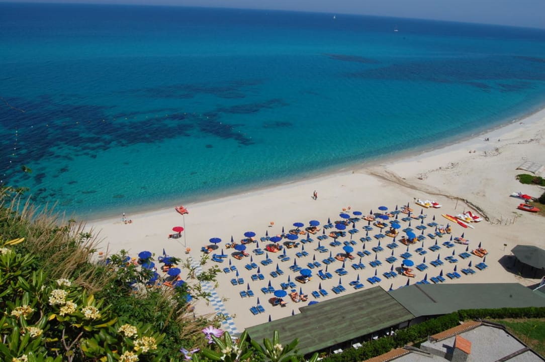 Blick auf den Hotel-Strand Aldiana Club Rocca Nettuno Calabria