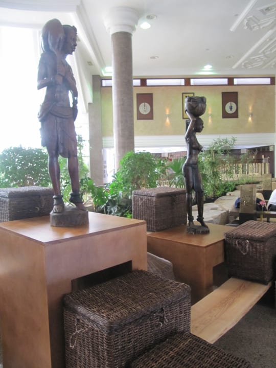 Lobby hotelowe TUI MAGIC LIFE Africana