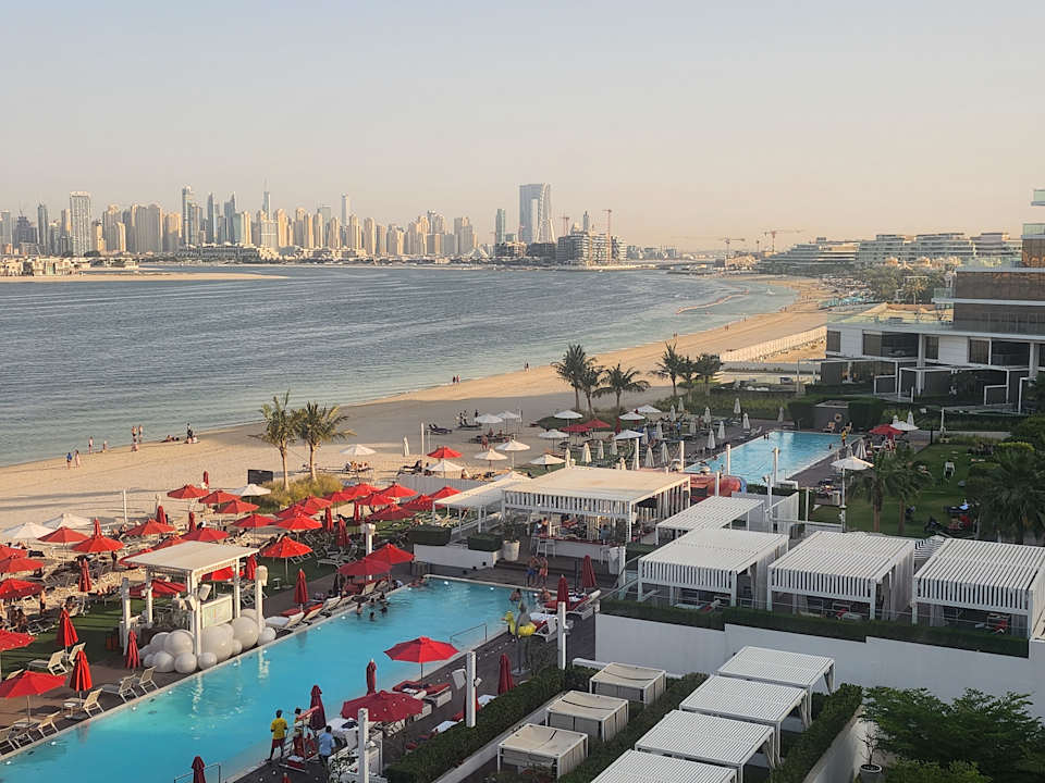 Außenansicht Th8 Palm Dubai Beach Resort, Vignette Collection, an IHG Hotel