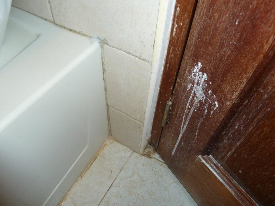 Ecke im Bad hinter der Türe Royalton Splash Punta Cana