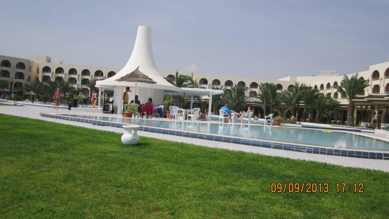 Mit Bar im Pool Iberostar Waves Averroes