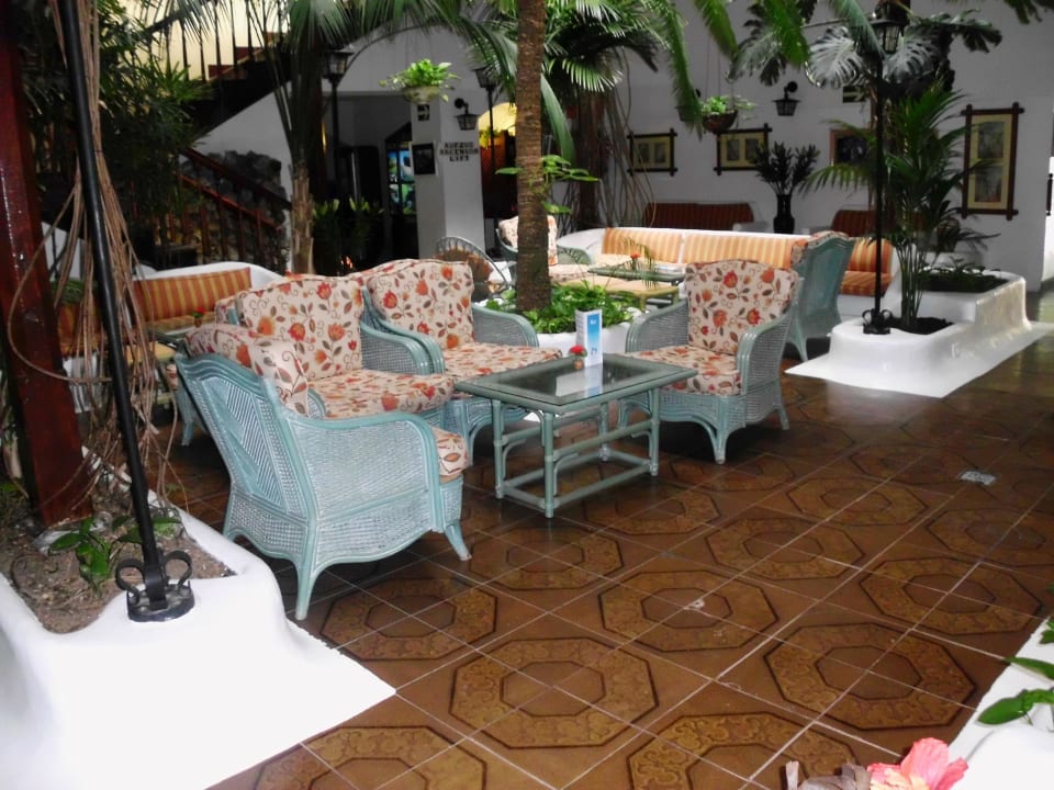 Lobby im Patio Monopol
