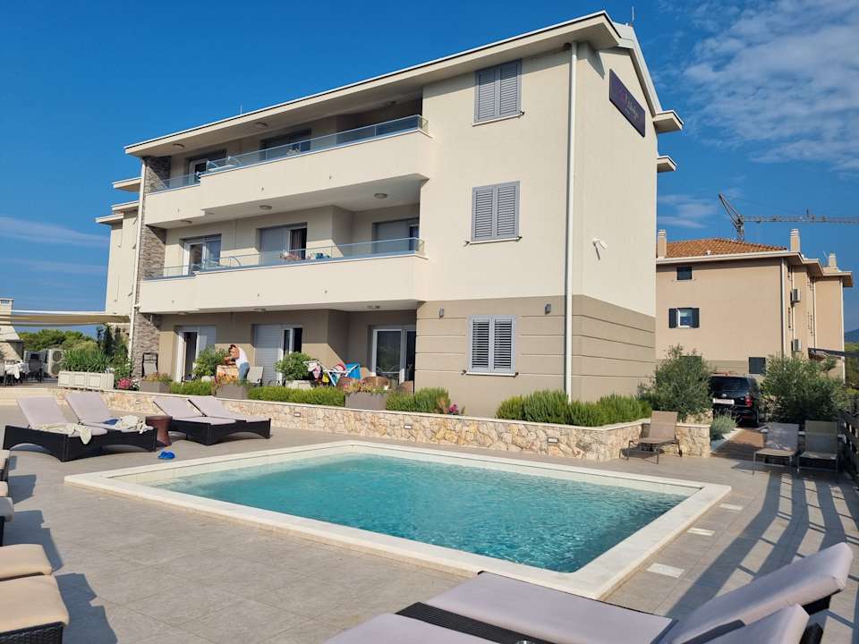 Außenansicht Villa Orhideja