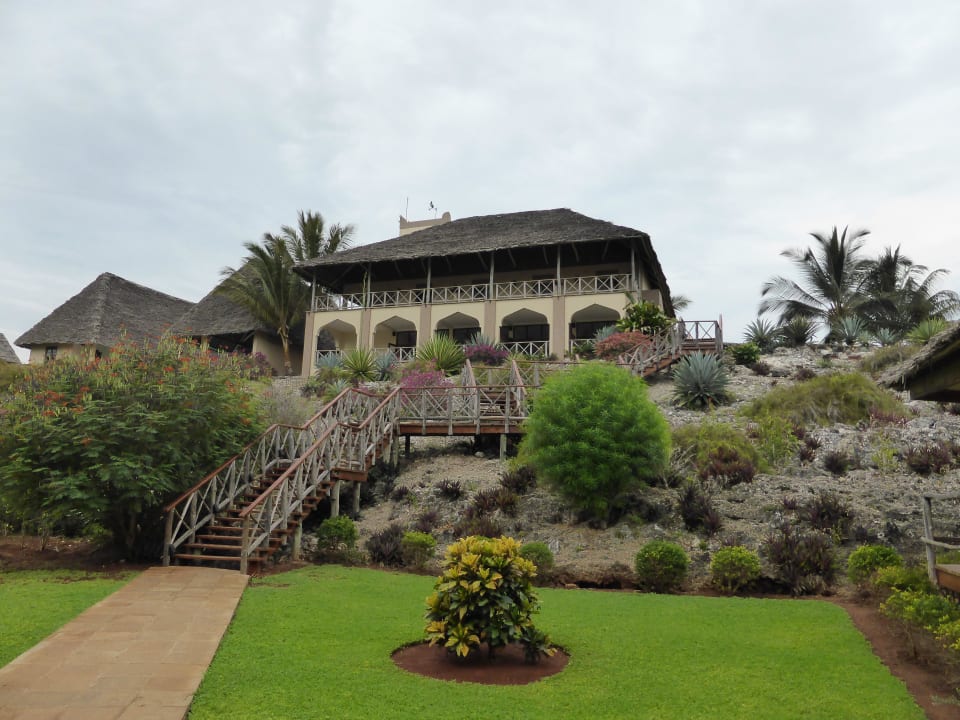 Weg nach oben- Variante 2 Neptune Pwani Beach Resort & Spa
