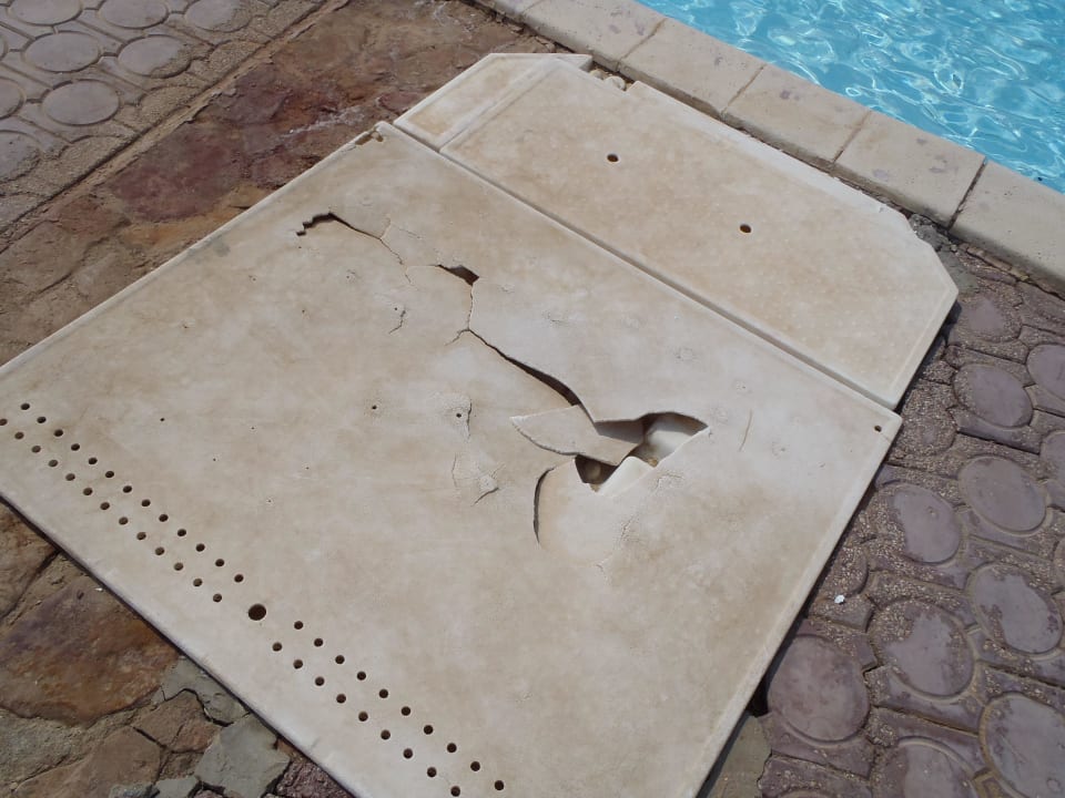 Verletzungsgefahr Three Corners Equinox Beach Resort