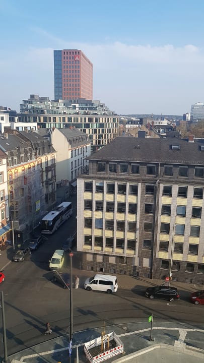 Außenansicht IntercityHotel Frankfurt Hauptbahnhof Süd