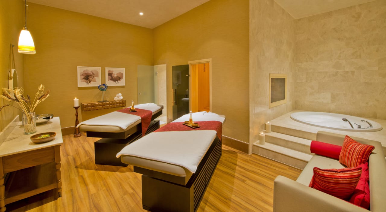 SPA Center - Private VIP Treatment Room Titanic Deluxe Lara