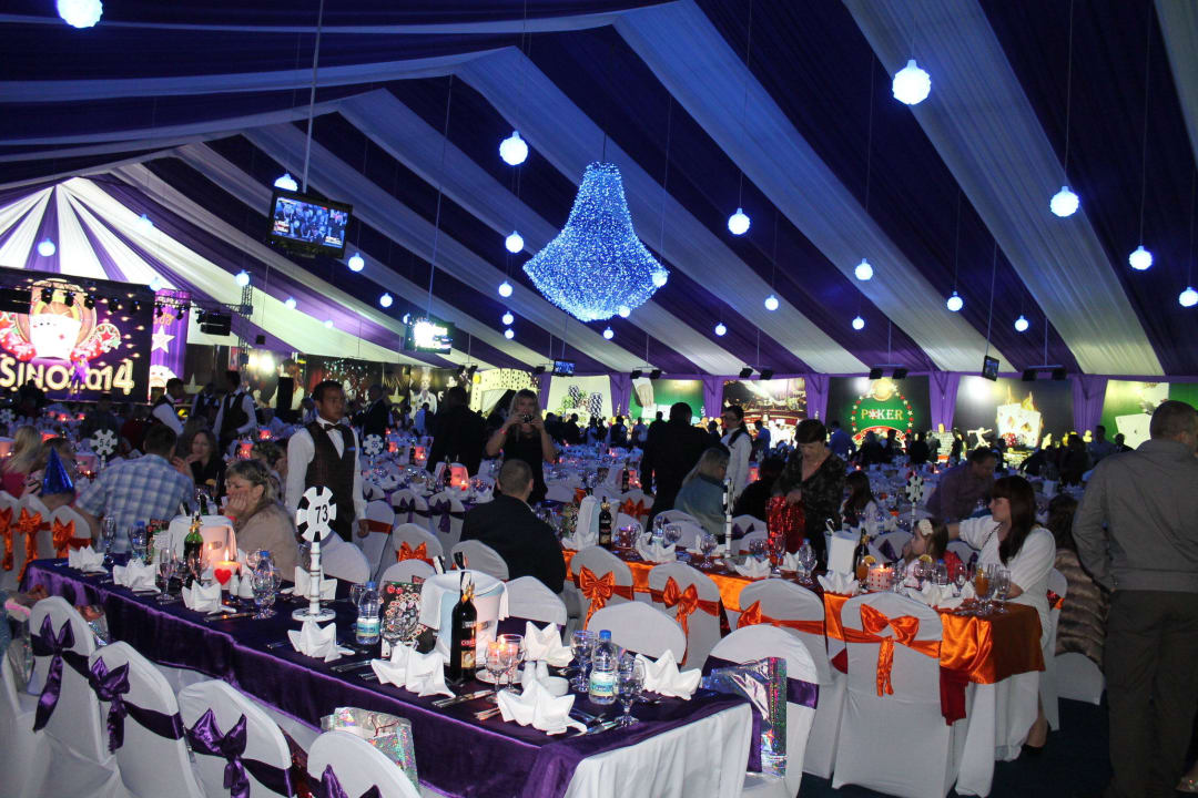 Neujahrsparty im Festzelt am Strand Pickalbatros Palace Resort