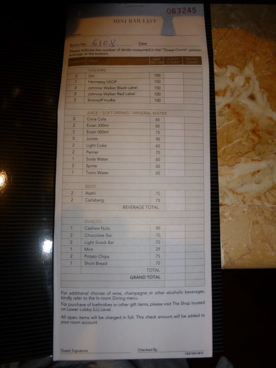 Minibar-Preise 2012 Conrad Hong Kong