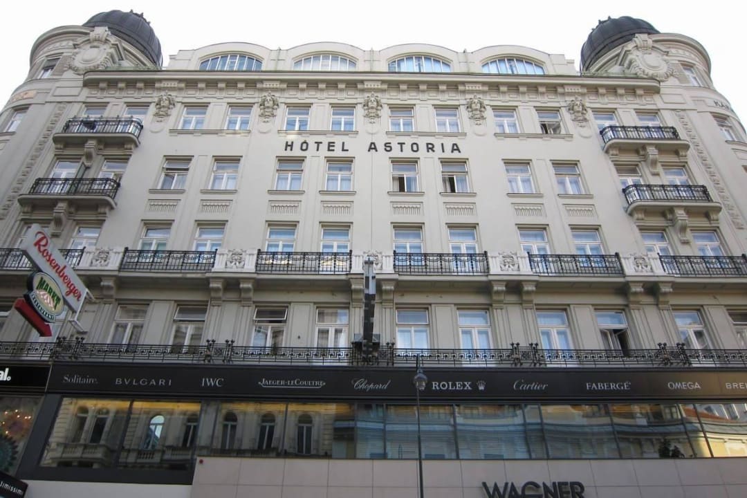 Facade Hotel Astoria Vienna, Curio Collection by Hilton