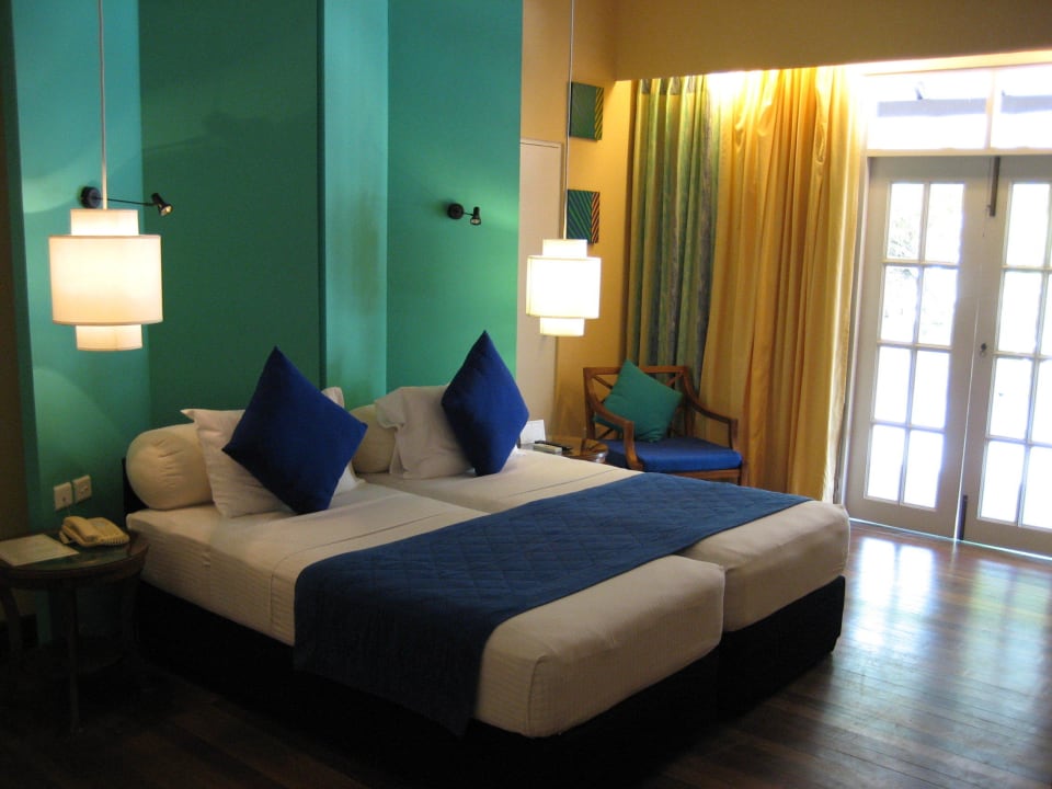 Viel Platz im Zimmer Adaaran Select Meedhupparu Island Resort - Premium All Inclusive