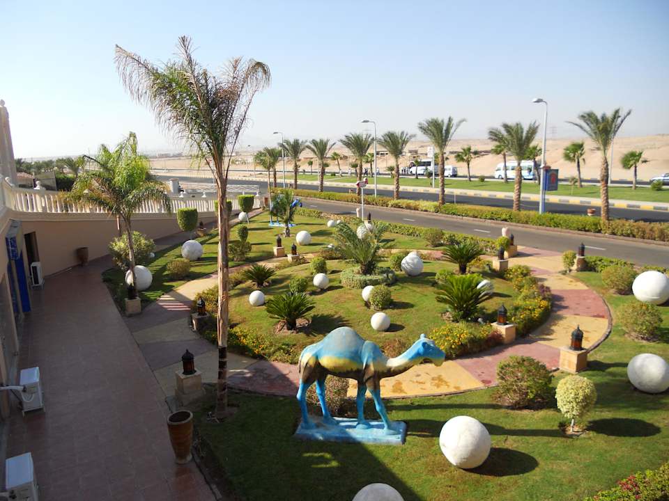 Aussenbereich - Straßenseite - Eingang Pickalbatros Palace Resort