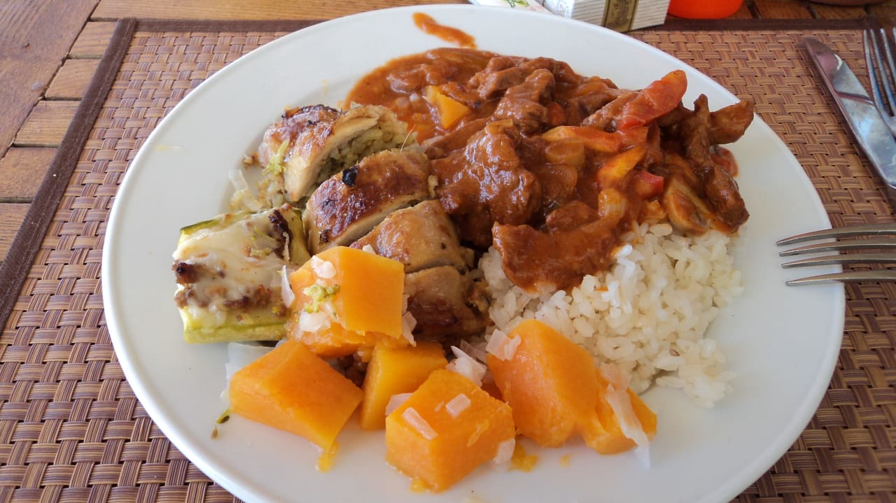 Lecker Essen Coral Sun Beach