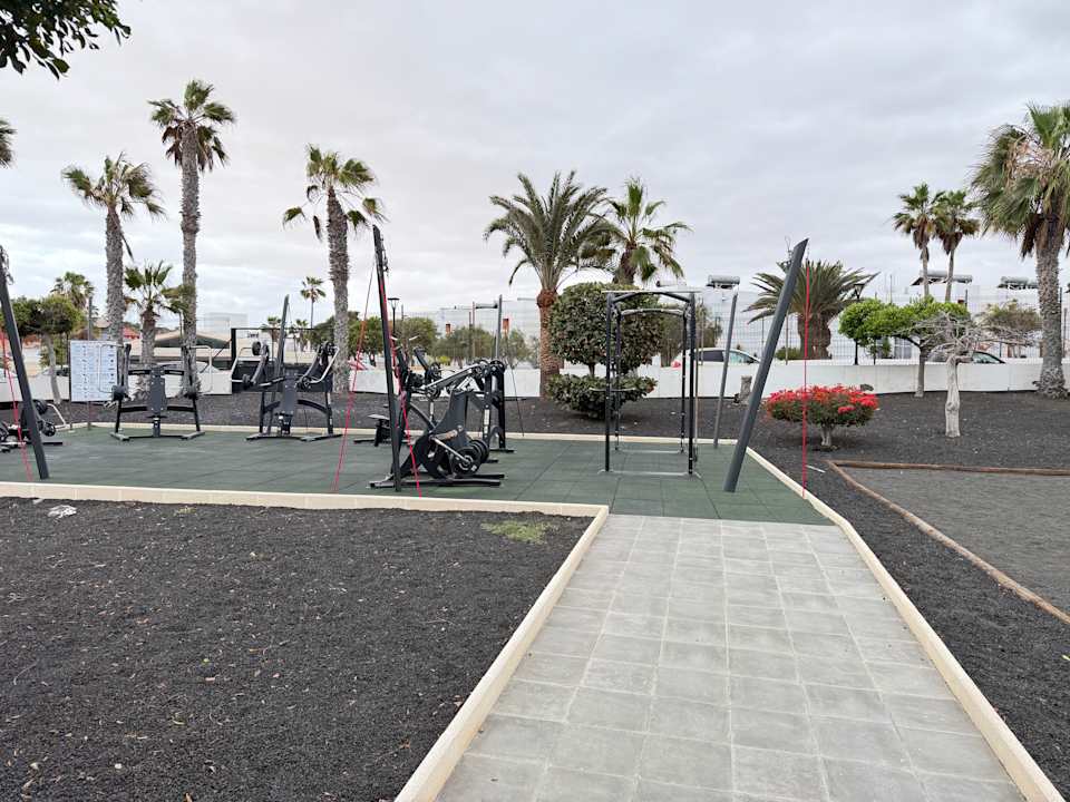 Gartenanlage H10 Ocean Suites