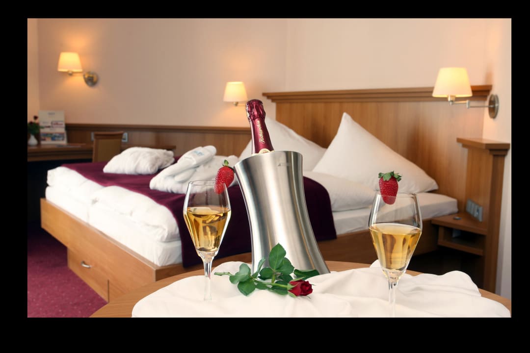 Zimmer hergerichtet für ein besonderes Angebot AKZENT Waldhotel Rügen