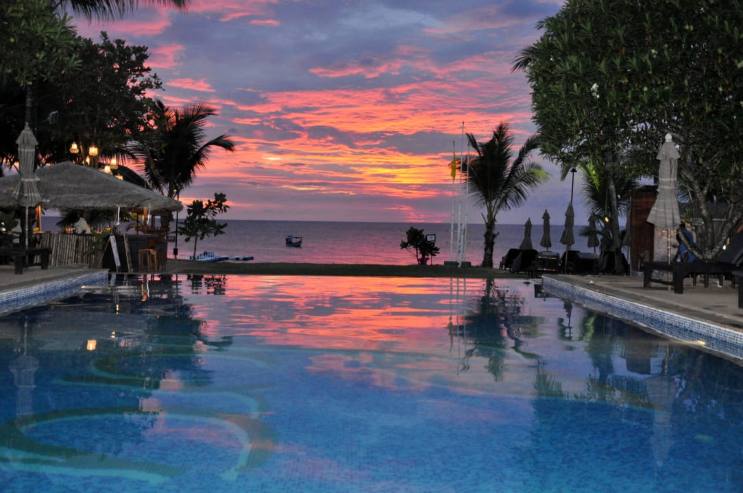 Sonnenuntergang La Flora Khao Lak