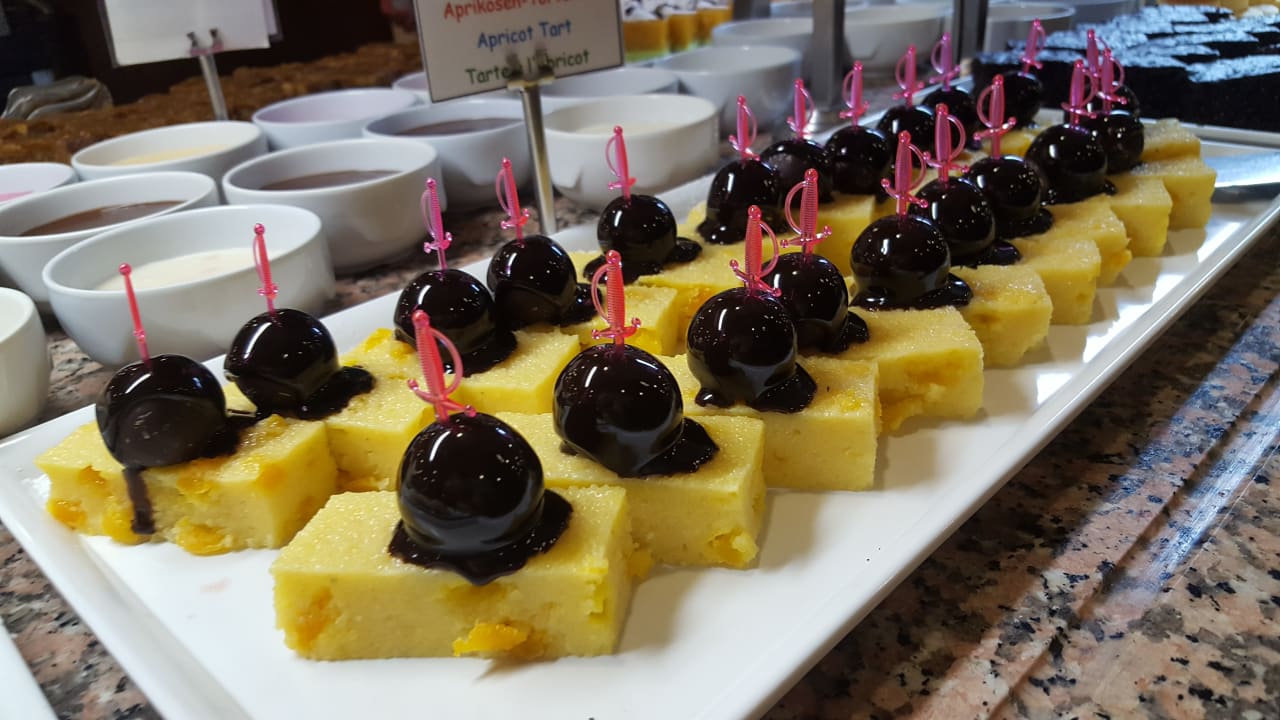 Gastro Trendy Side Beach Hotel - Adults only