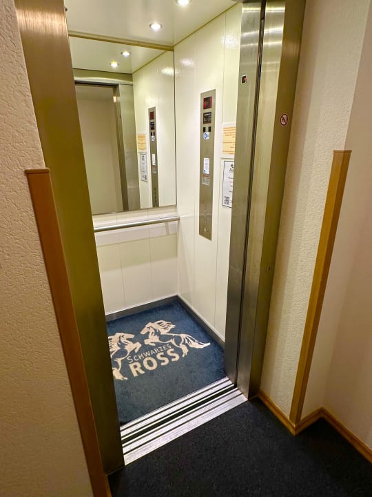 Sonstiges Schwarzes Ross