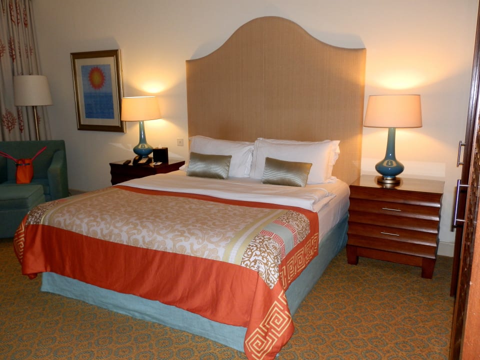 Bett Atlantis, The Palm