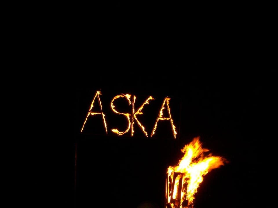 Beachparty Aska Just in Beach Aska Hotel Just in Beach