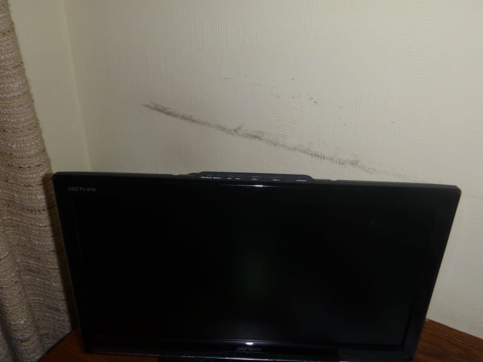 Hier hilft nur noch Farbe Sonnenmatte-Titisee B+B Hotel Guesthouse