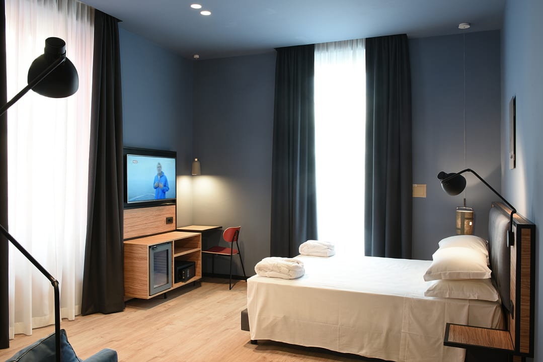 Zimmer The Poet Hotel