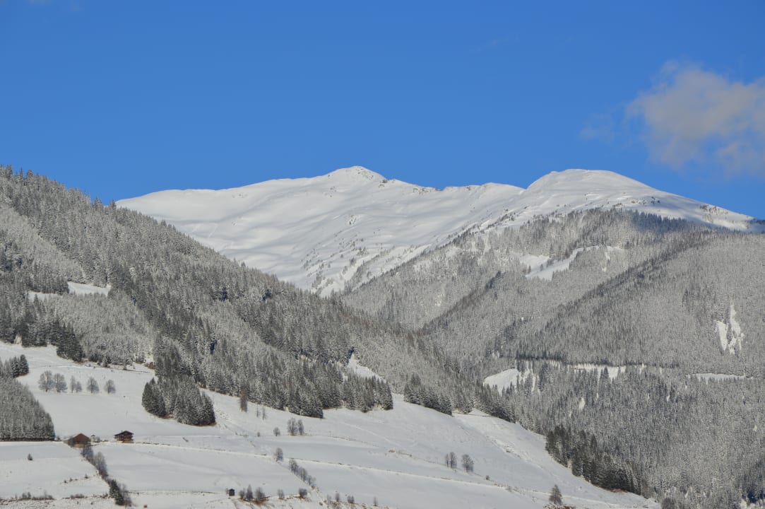 Blick auf die umliegenden Berge Baby- & Kinder Biobauernhof Rieserhof
