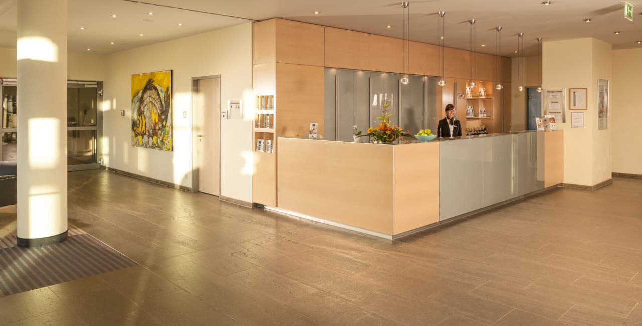 Lobby Essential by Dorint Berlin-Adlershof