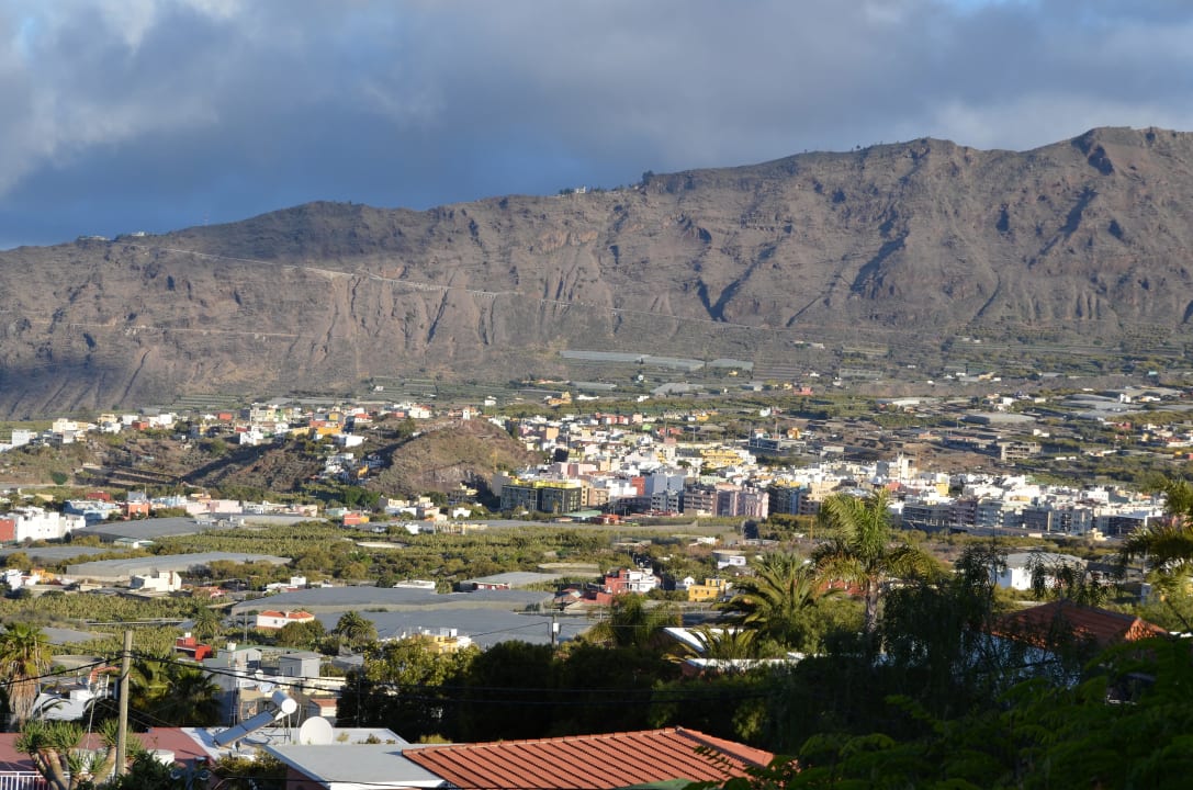 Blick nach Los Llanos am Morgen La Palma Jardin