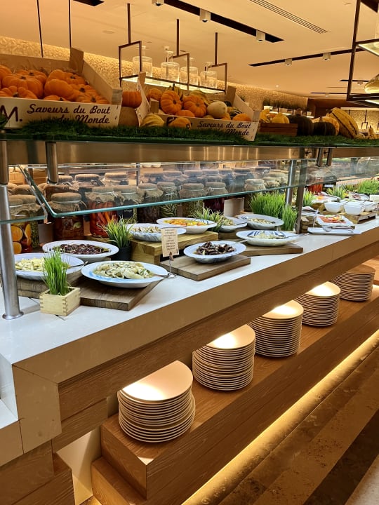 Gastro Saadiyat Rotana Resort &  Villas