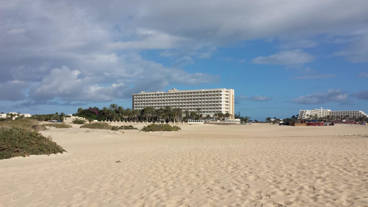 Hotel vom Strand/den Dünen aus Hotel Riu Oliva Beach Resort