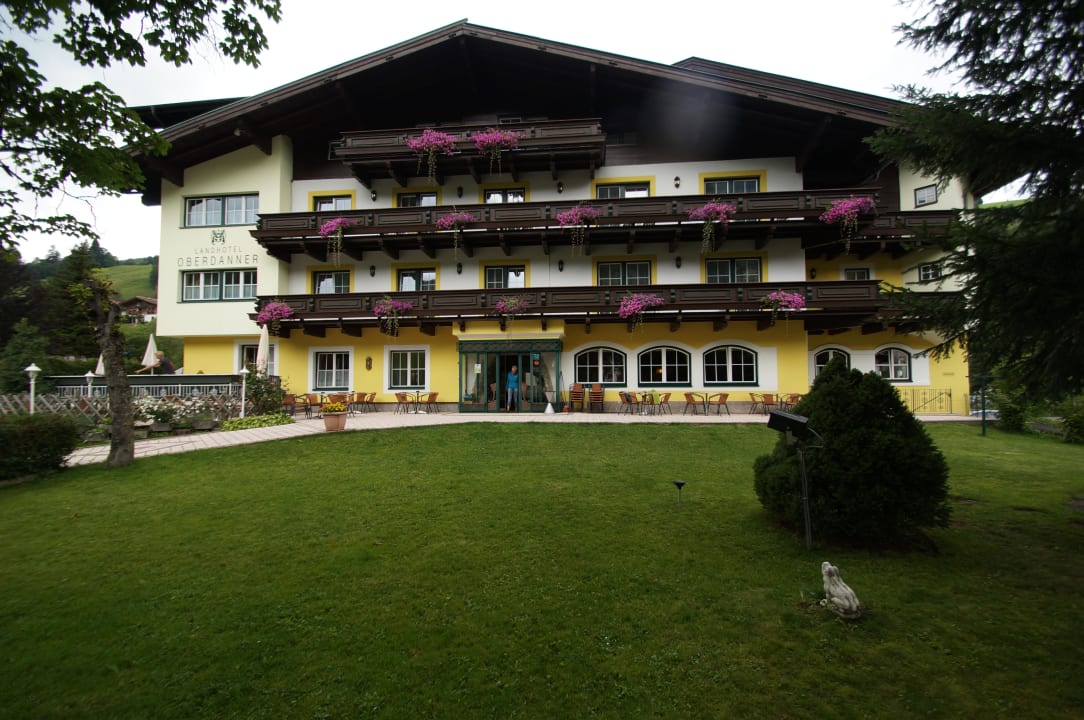 Das Hotel von vorn ARBOR - Hotel & Apartments