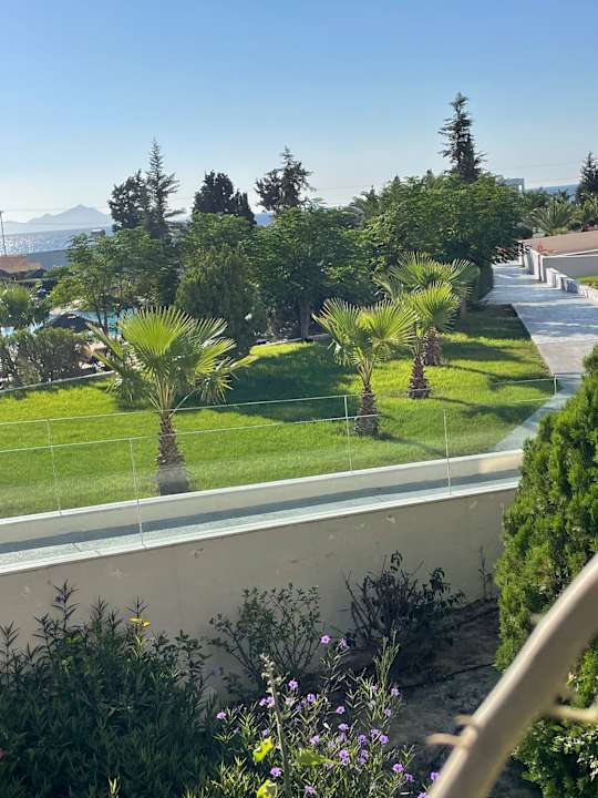 Außenansicht Sovereign Beach Hotel