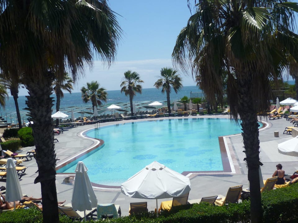 Ruhepool - Blick vom Restaurant Papillon Belvil