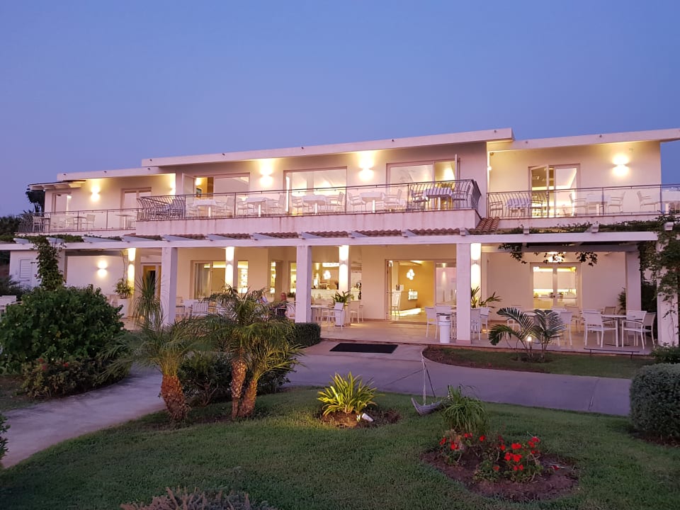 Außenansicht Borgo Donna Canfora