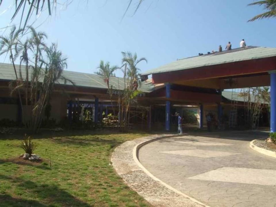 Aufbauarbeiten nach IKE Paradisus Rio de Oro Resort & Spa - Adults only